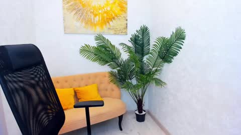 Roxy online show from 01.31.25