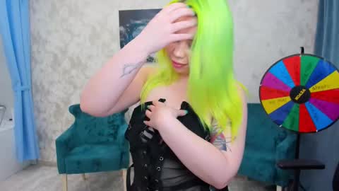 Roxy online show from 02.16.25