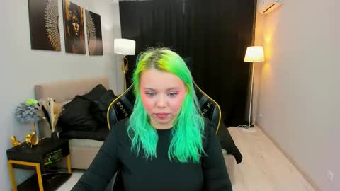 Roxy online show from 09.25.25