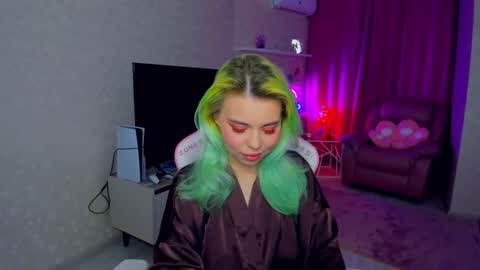 Roxy online show from 11.12.25