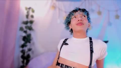 Alejo independent model   online show from 09.30.25