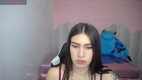 Snapshot of im_anny_t chatting on 10.24.25 Anny online show from 10.24.25