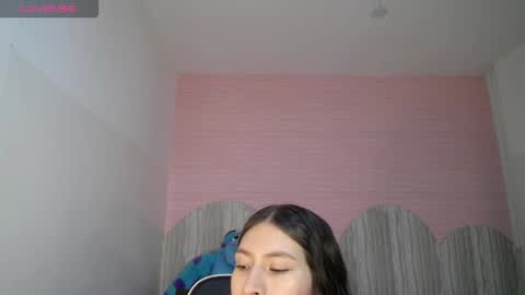 Snapshot of im_anny_t chatting on 11.23.25 Anny online show from 11.23.25