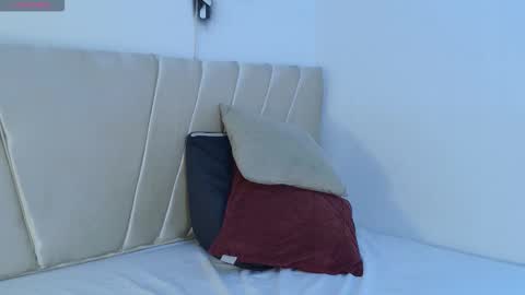 aurora online show from 12.22.25