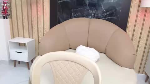 Belinda Mesa  online show from 02.25.26