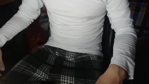 Snapshot of im_dave21 chatting on 10.21.25 im_dave21 online show from 10.21.25