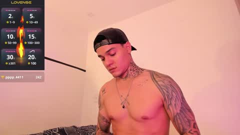 im_dominike online show from 12.10.24