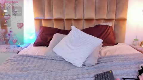 Anna  online show from 12.28.24