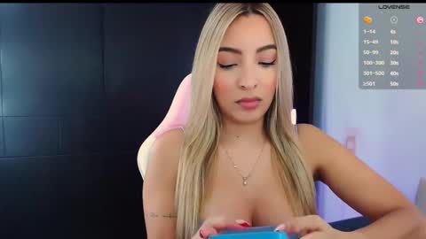 Snapshot of im_grecia chatting on 10.03.25 Grecia online show from 10.03.25