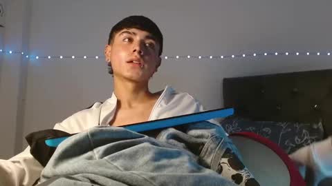 Snapshot of im_juanda chatting on 02.01.25 im_juanda online show from 02.01.25