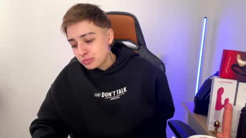 Laia online show from 02.26.25