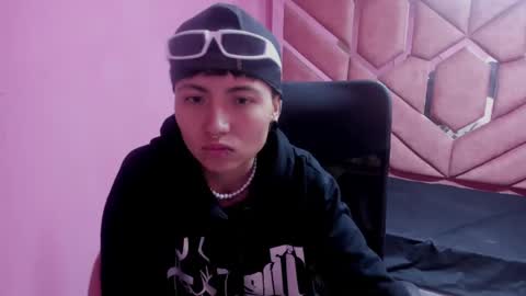 Snapshot of im_mathias chatting on 01.15.25 mathias online show from 01.15.25