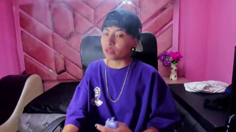 Snapshot of im_mathias chatting on 01.29.25 mathias online show from 01.29.25