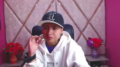 Snapshot of im_mathias chatting on 01.30.25 mathias online show from 01.30.25