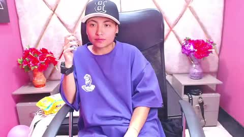 Snapshot of im_mathias chatting on 01.30.25 mathias online show from 01.30.25