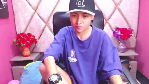 Snapshot of im_mathias chatting on 01.30.25 mathias online show from 01.30.25