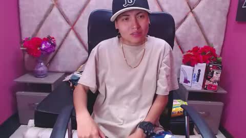 Snapshot of im_mathias chatting on 02.15.25 mathias online show from 02.15.25