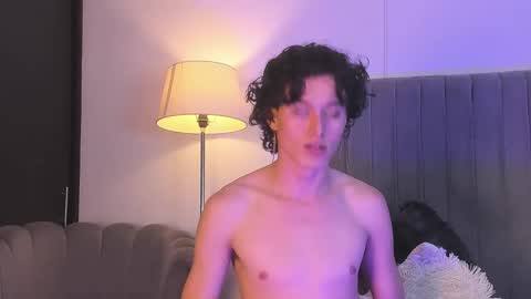 Snapshot of im_perseo_ chatting on 12.13.25 Perseo - Help me with 50 thumbs up online show from 12.13.25