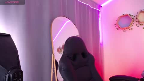 Jade Rosse online show from 10.29.25