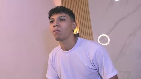 im_sebaslopez online show from 01.30.25