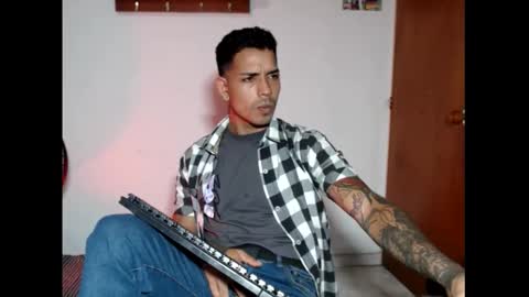 Snapshot of im_taylor24 chatting on 11.28.25 im_taylor24 online show from 11.28.25