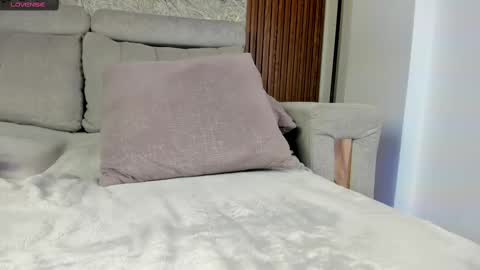 Snapshot of im_tyra chatting on 03.09.25 im_tyra online show from 03.09.25