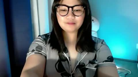 Snapshot of im_ur_cutiewife chatting on 10.27.25 cherryl online show from 10.27.25
