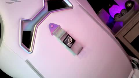 Candy Moore online show from 01.06.26