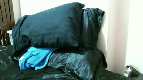 im_your_secret online show from 11.22.25