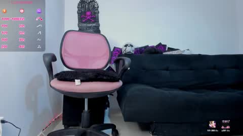 Snapshot of imblackeyes1 chatting on 10.05.25 imblackeyes1 online show from 10.05.25