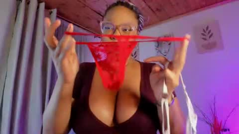 Snapshot of imlauraa chatting on 06.27.26 Laurita Aries Guys on April 13th and 14th I will be offline for my birthday I love you very much. online show from 06.27.26