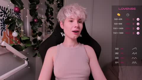 Snapshot of imnotmia chatting on 12.06.24 Mia online show from 12.06.24