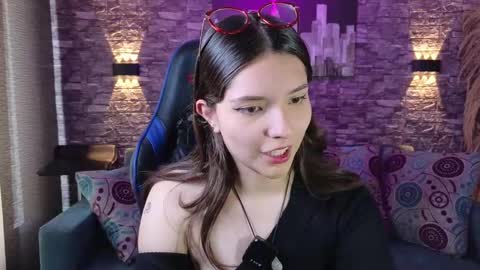 Karen  online show from 09.15.25