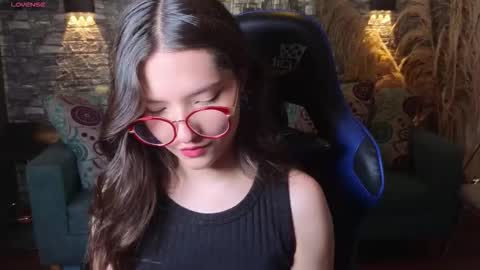 Karen  online show from 11.06.25