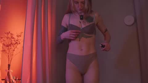 oksana  online show from 11.14.25