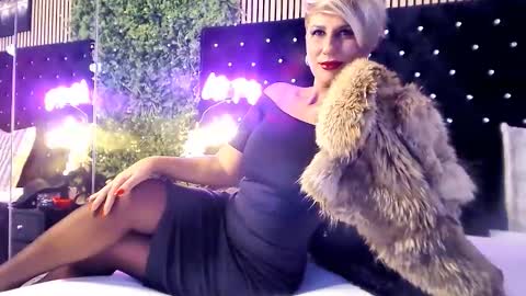 Snapshot of inanna_ishtar1 chatting on 10.07.25 inanna_ishtar1 online show from 10.07.25