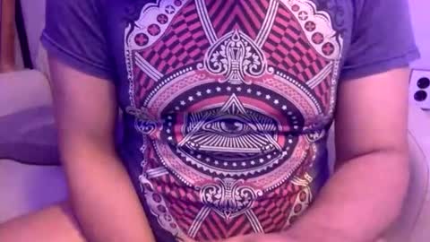 Inchesofhappiness7 online show from 01.17.26