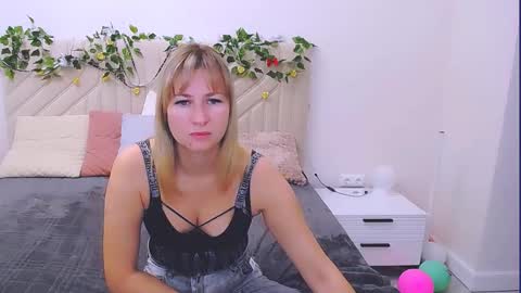 incredible_ariela online show from 09.16.25