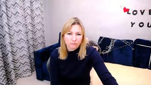 Snapshot of incredible_ariela chatting on 05.01.26 incredible_ariela online show from 05.01.26
