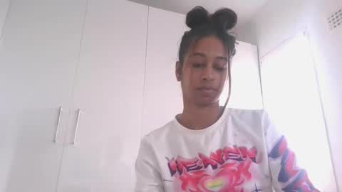 indanbella19 online show from 05.12.26