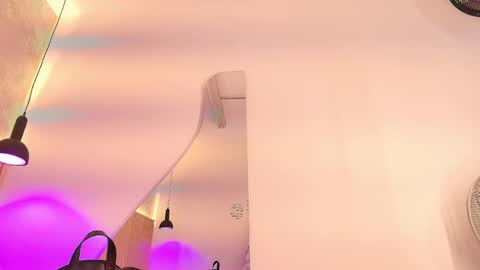 Indi Catalina online show from 09.27.25