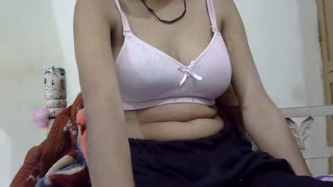 Snapshot of indian_yashika chatting on 01.08.26 Yashi online show from 01.08.26