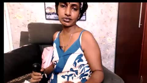 Snapshot of indianhoneyx chatting on 03.04.26 indianhoneyx online show from 03.04.26