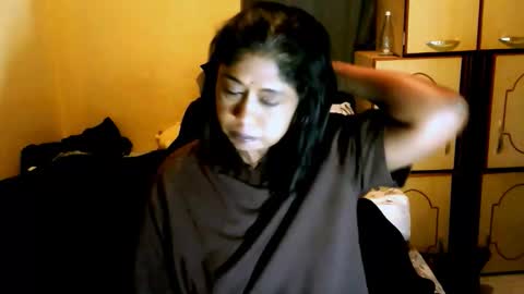 Snapshot of indianpleasures21 chatting on 03.20.26 indianpleasures21 online show from 03.20.26