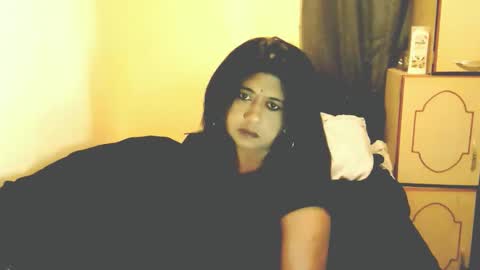 Snapshot of indianpleasures21 chatting on 04.07.26 indianpleasures21 online show from 04.07.26