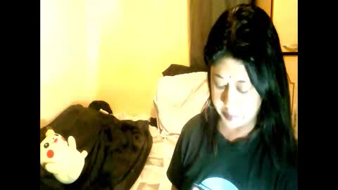 Snapshot of indianpleasures21 chatting on 04.21.26 indianpleasures21 online show from 04.21.26