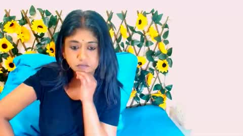 Mika online show from 12.04.25