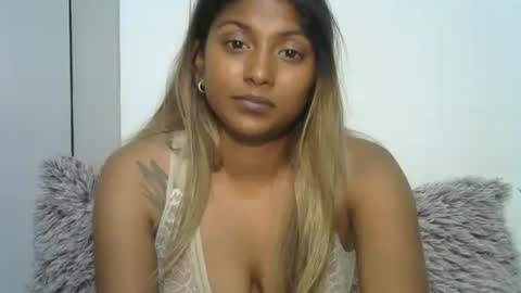 indianqtpie6 online show from 11.06.25