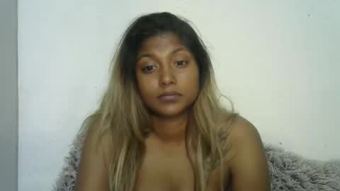 indianqtpie6 online show from 12.02.25