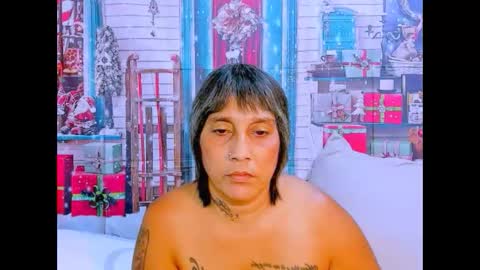 indianroxy27 online show from 12.18.25